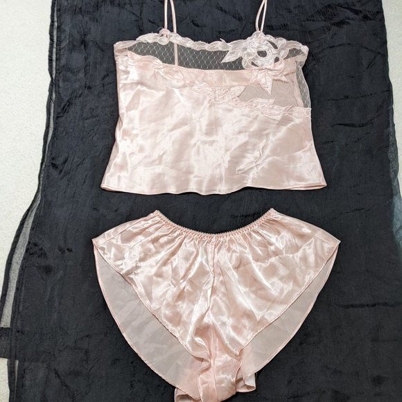 Victoria's Secret Other - Victoria's Secret Gold Label Vintage Pink Lace Cami & Tap Panty Set - Size SP